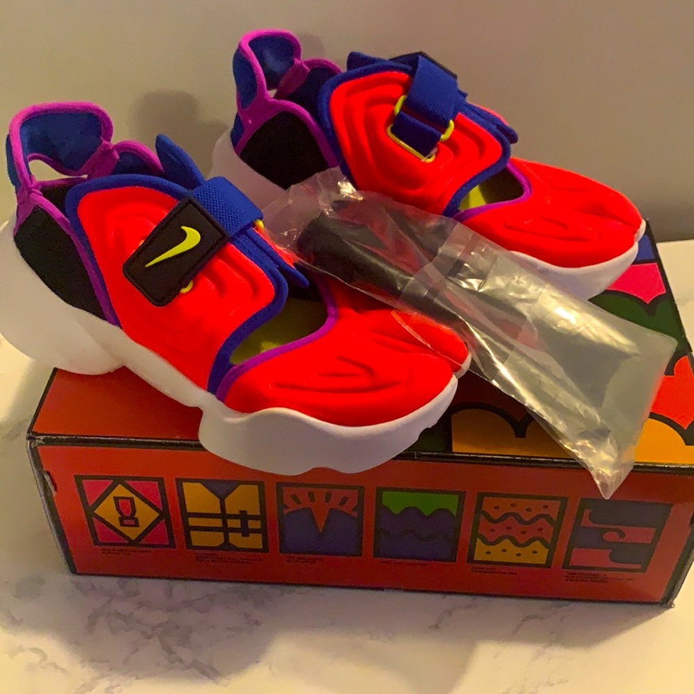 Nike Aqua Air Rift - Bright Crimson